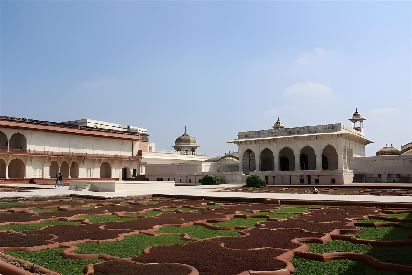 Agra Fort gorgeous gardens