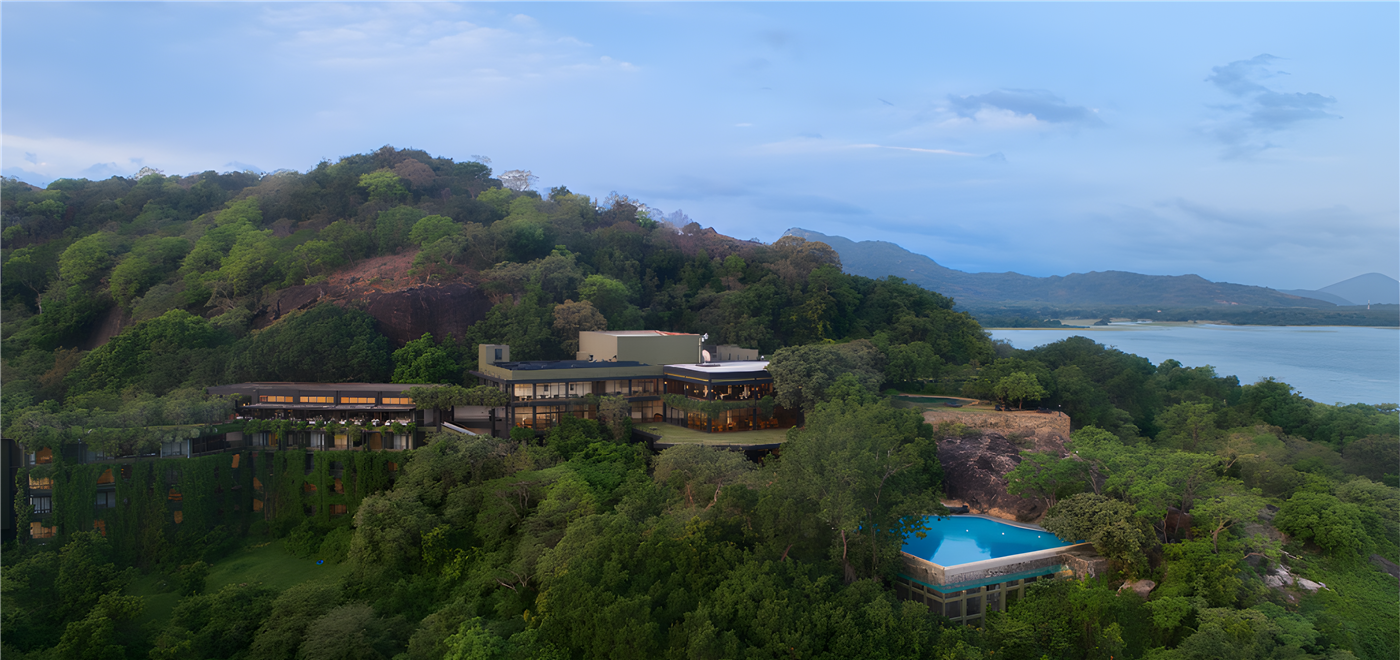 Like the hanging gardens of Babelon, Heritance Kandalama in Sri Lanks if perched on hills with panorami views of Sigiriya Rock.