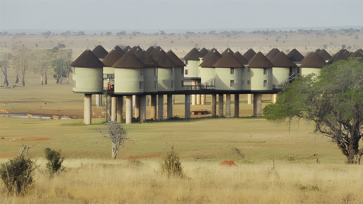 Salt Lick Lodge, Tsavo, Kenya