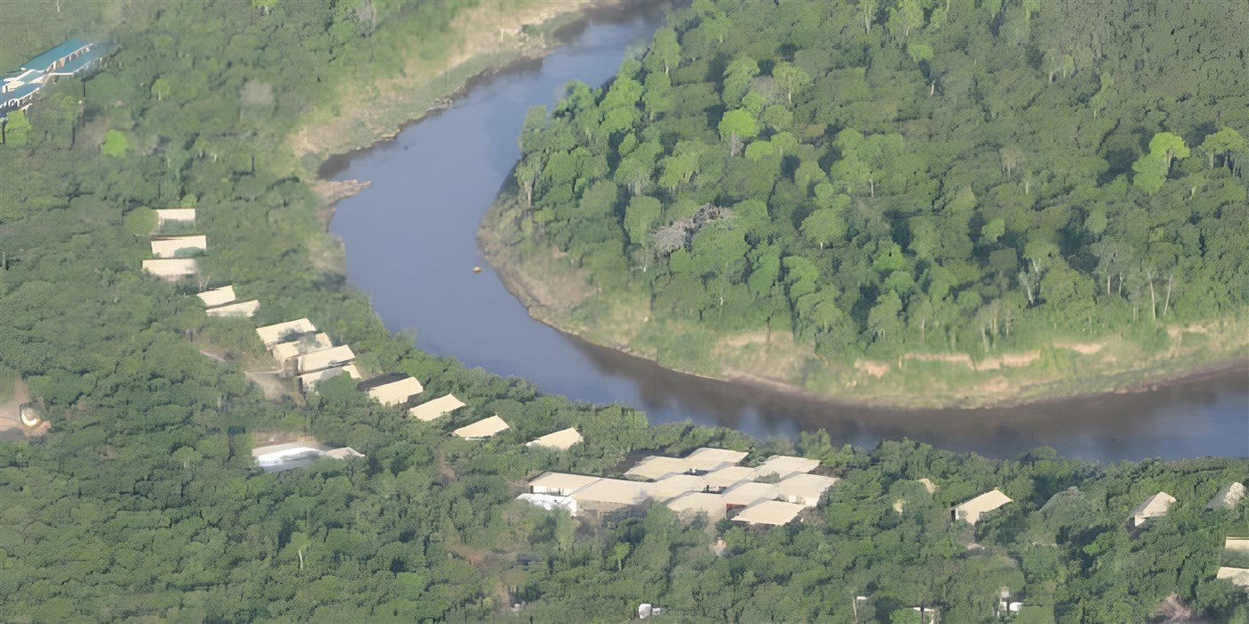 Ashnil Mara Camp along the river