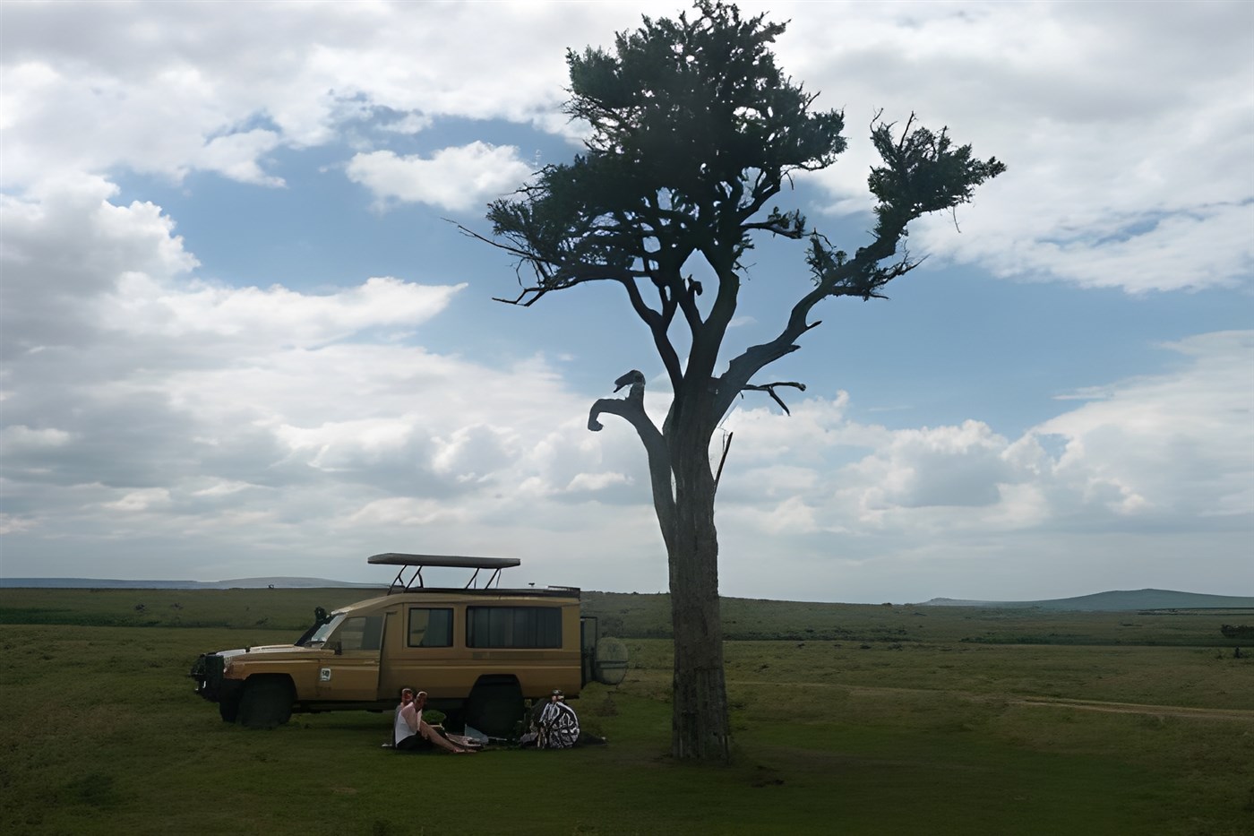 A romantic picnic on the plains in Kenya