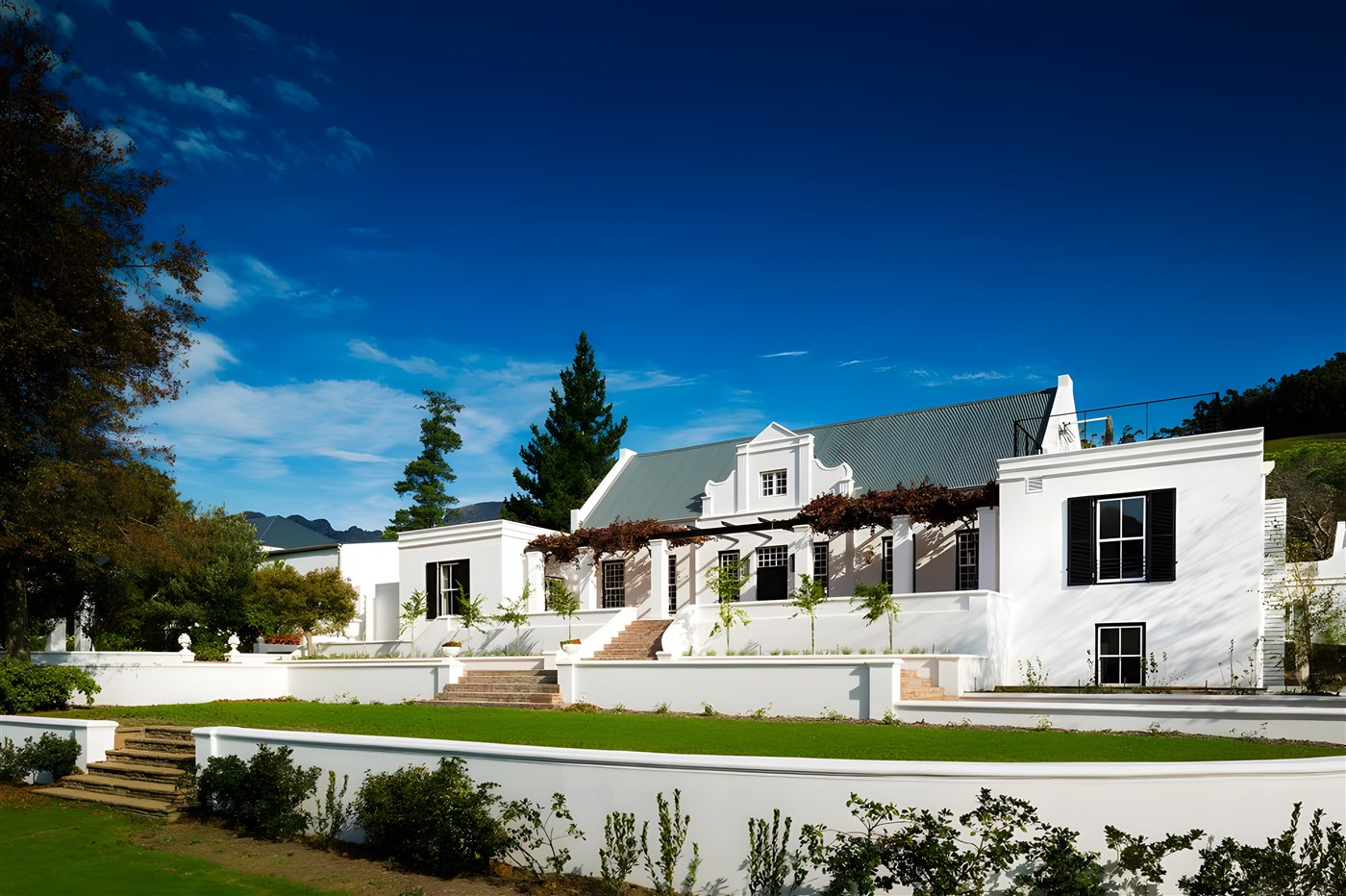 Mont Rochelle Hotel & Mountain Vineyards - South Africa