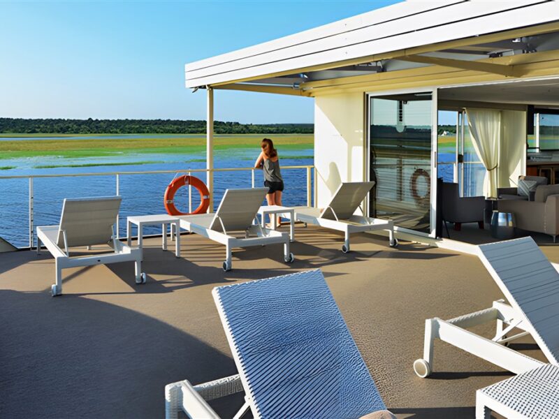 Pool deck
