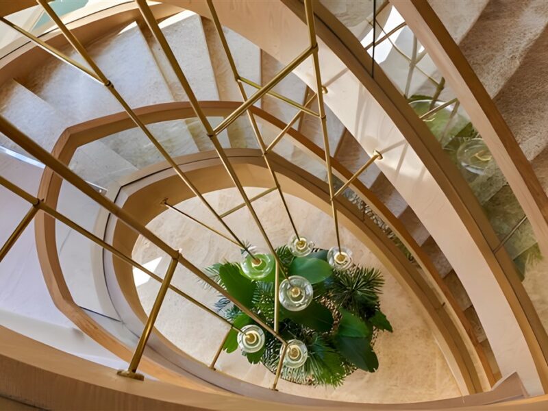 Central stairway
