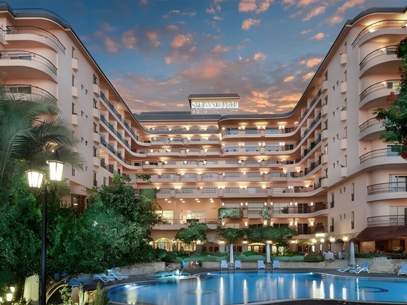 Exterior Nile Side