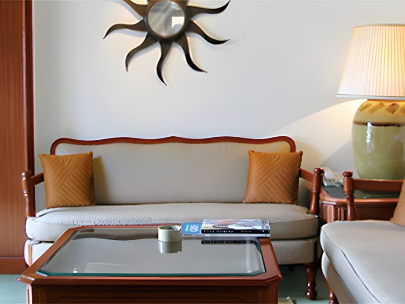 Deluxe Allure Suite