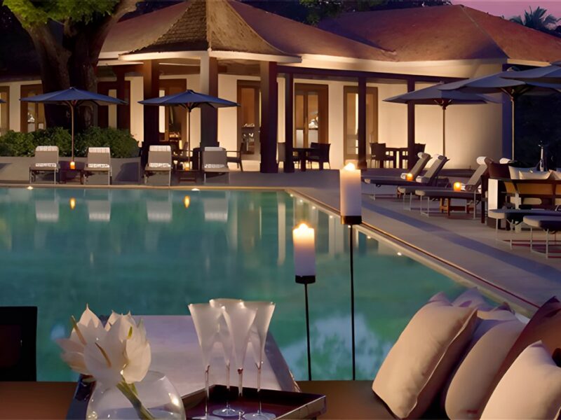 The Club Pool