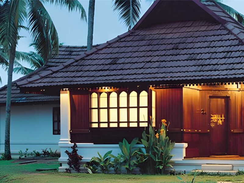 Heritage Lake View Villas with Pool