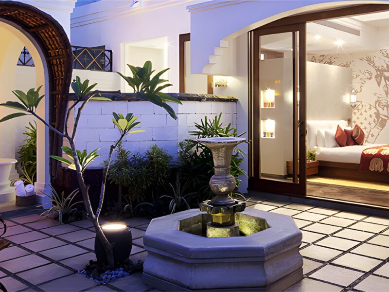 Deluxe Delight Room