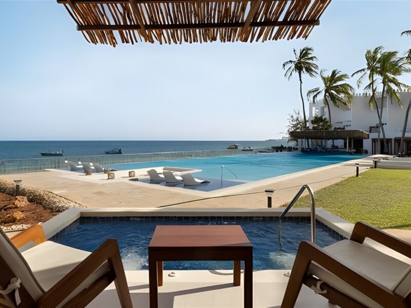 Ocean Front with plunge pool