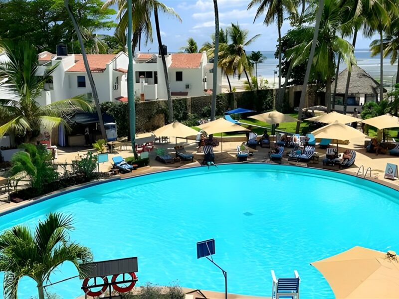 Beach View over the pool