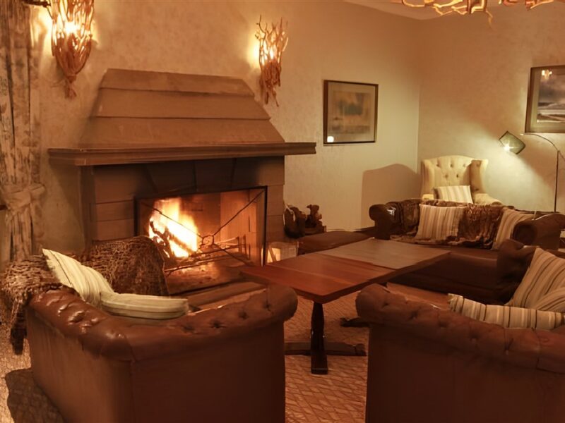 Bar lounge