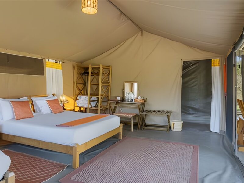 Twin bedroom