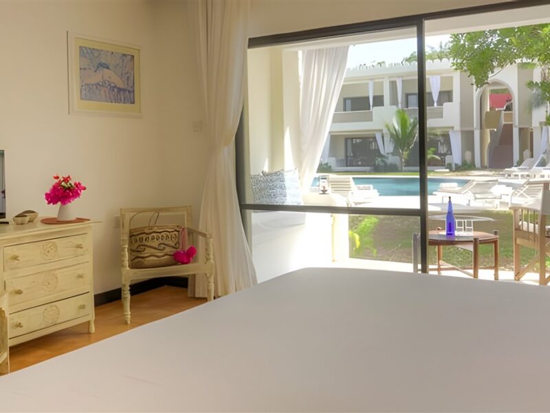 Deluxe bedroom with verandah