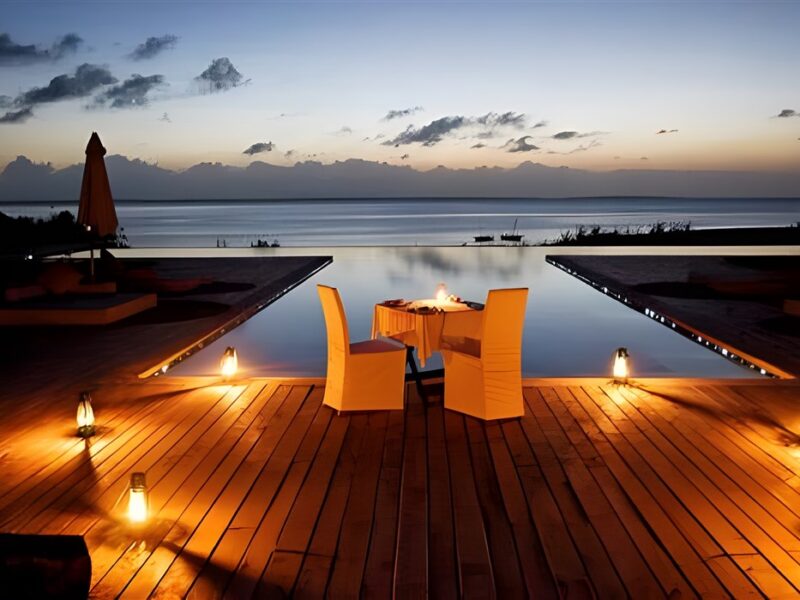 Intimate dining