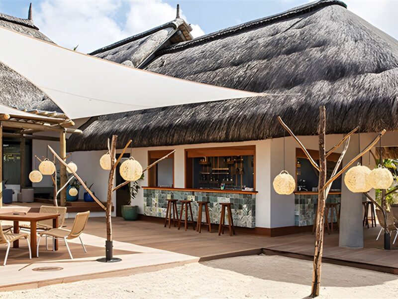 Coast Bar