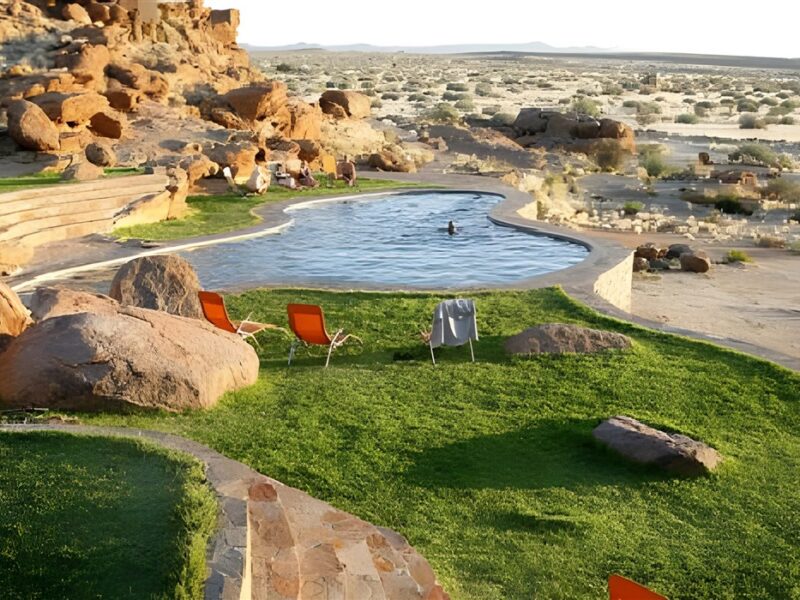 Swimming pool