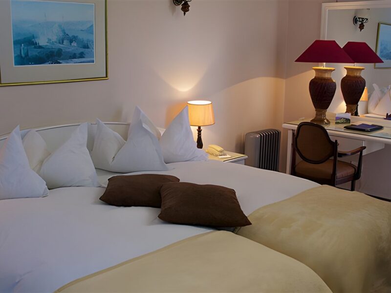 Guest room
