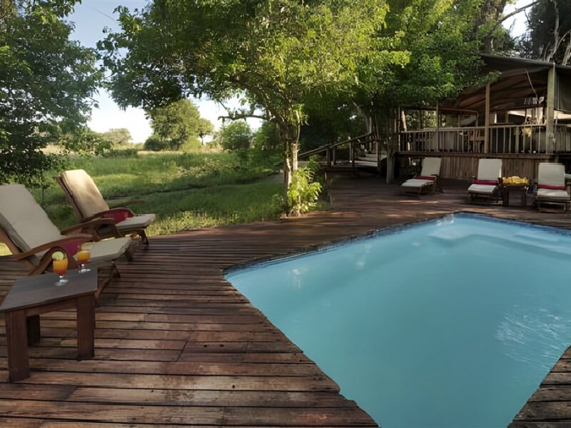 Pool deck