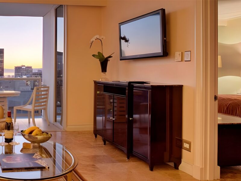 City Tower Bed Suite