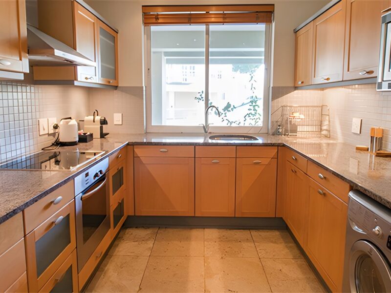 1 bedroom luxury apartment kitchen