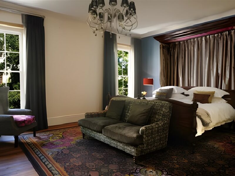 Governor room