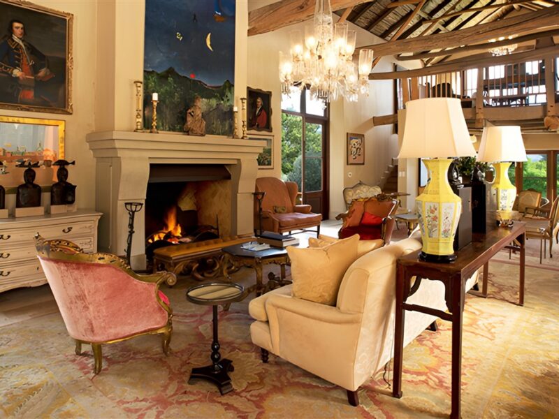 Lounge Area