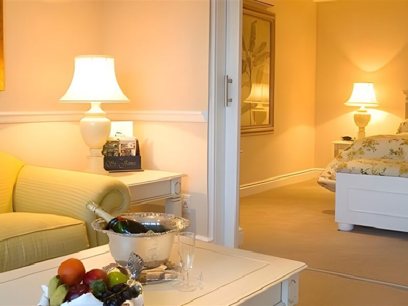 Guest room