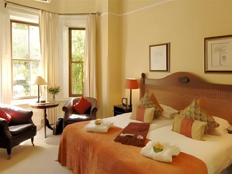 Guest room