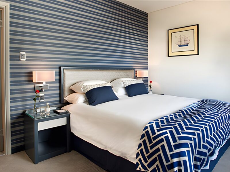 Captains Suite