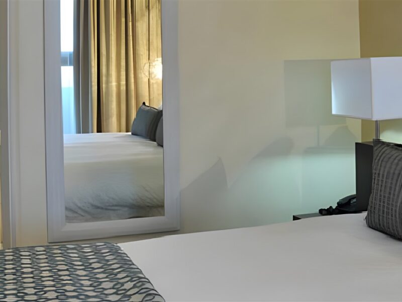 Guest room