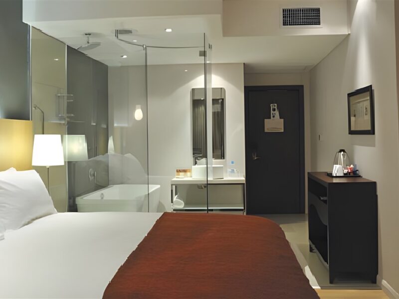Guest room