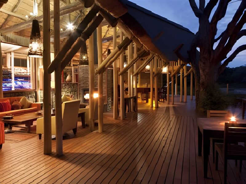Lounge exterior