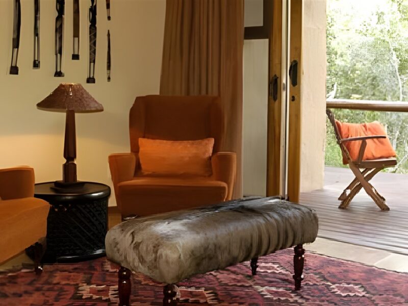 Guest room seating area