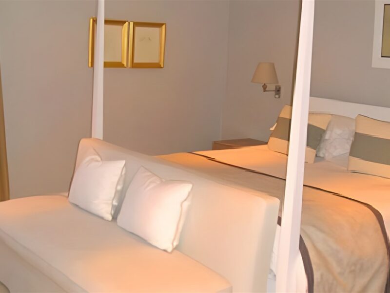 Guest room