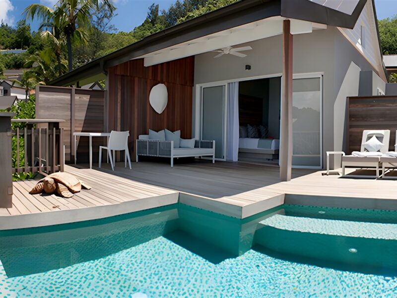 Ocean view pool chalet