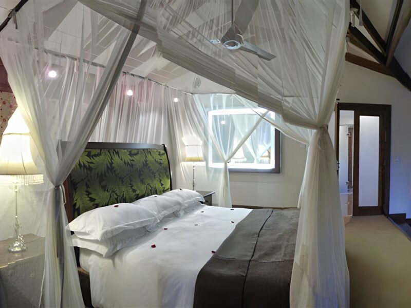 Plantation suite bedroom