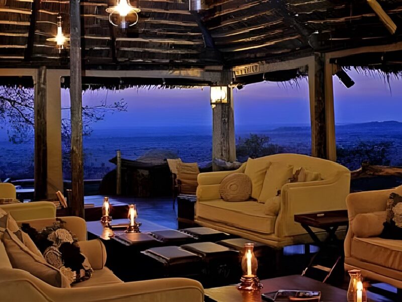 Lounge in the evening