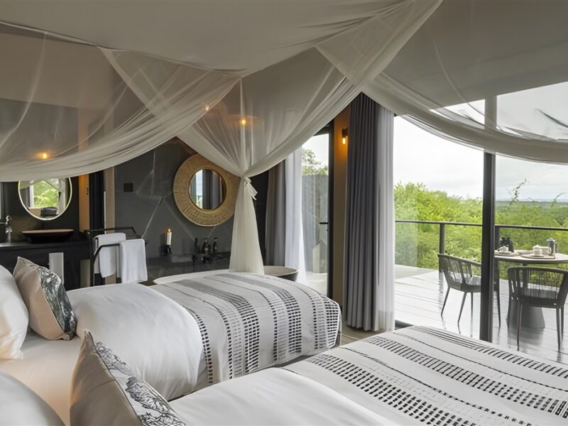 Twin bedroom