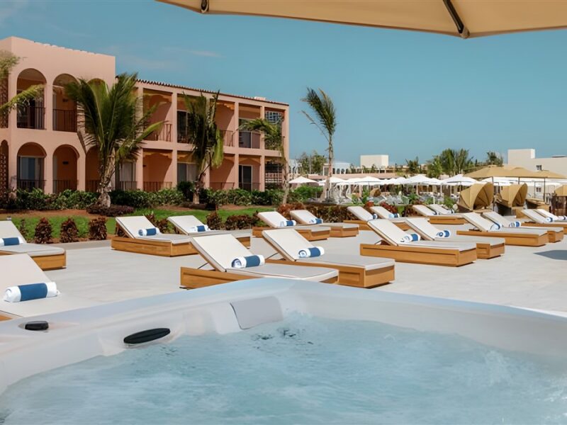 Pool Loungers