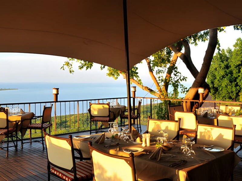 Alfresco dining