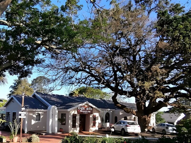 Eight Bells Mountain Inn