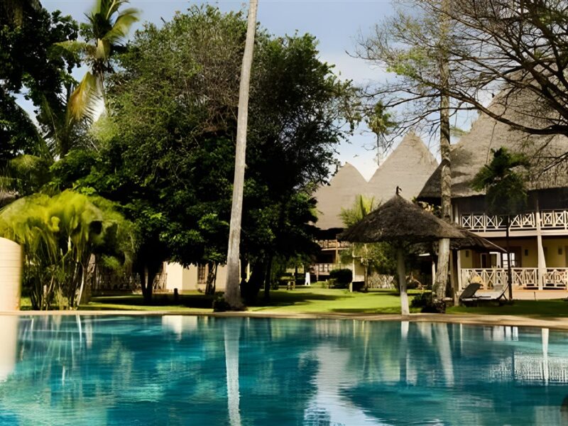 Pool and bungalows