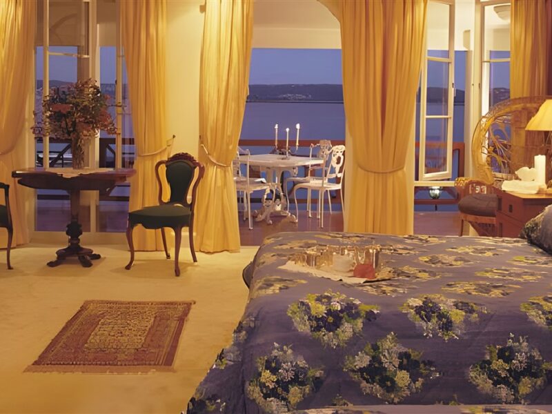 Guest room
